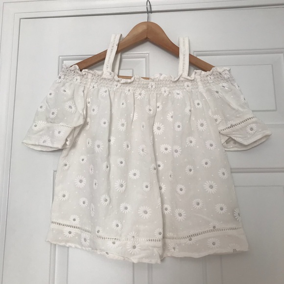 White off the shoulder top - Picture 1 of 1